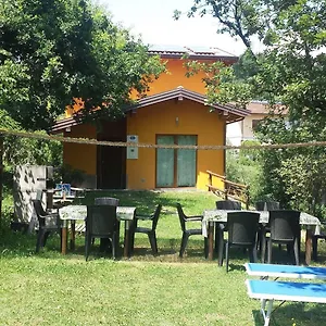 *** Bed & Breakfast Cadrecca Tra Terra Luna E Mare Italia